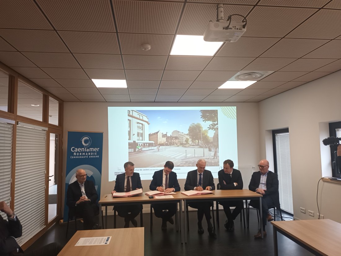 Signature convention Etat-CU pour projet tramway