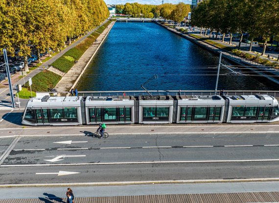 Vue tramway - Rives de l'Orne